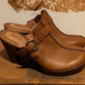 Born clog heels 2 1/2 inches